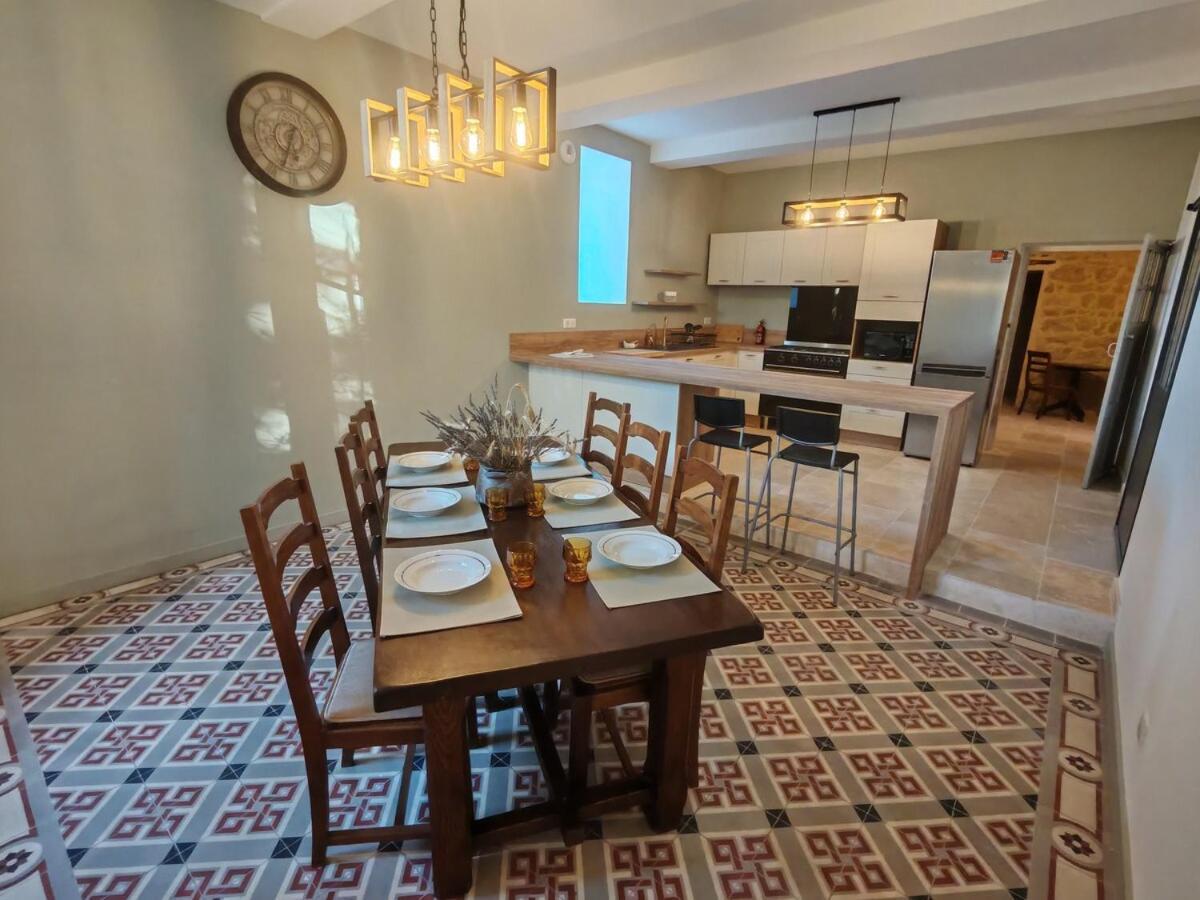 Authentique Mas Provencal Avec Son Grand Parc Holiday home Orange (Vaucluse)
